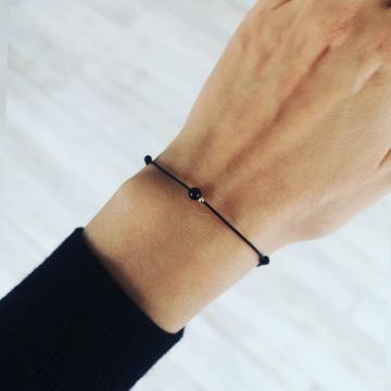 Bratara onix si biluta 2mm din Aur 14K Bratara onix si biluta 2mm din Aur 14K